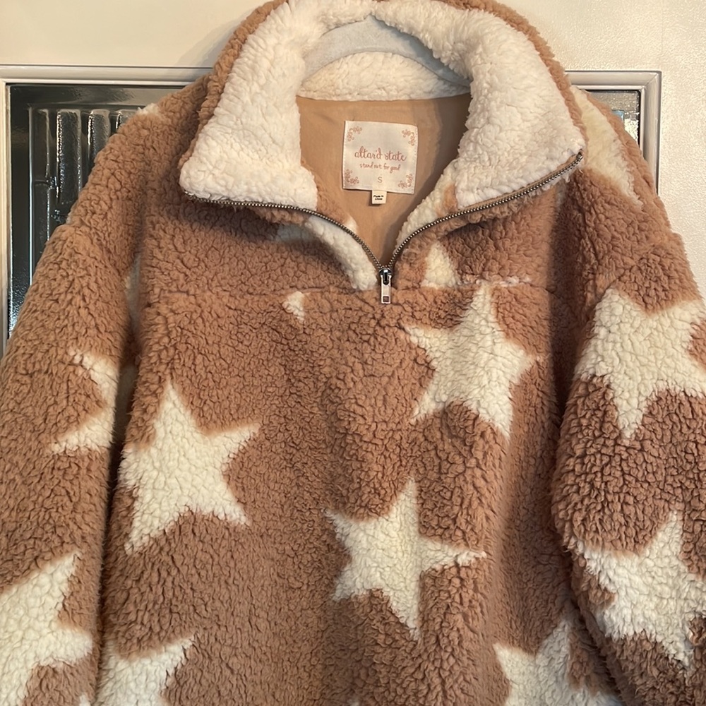 Altar’d State Teddy Bear Fleece Size Small - Picture 6 of 8